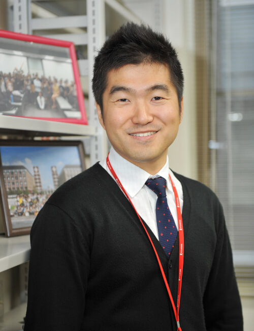 professor Lee (APM)