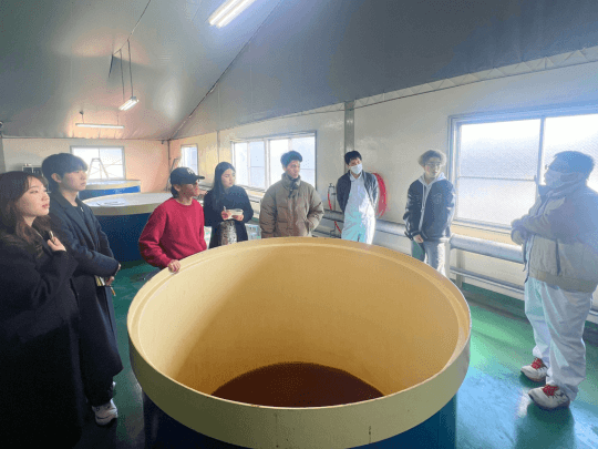 「醤油業界におけるステークホルダーとの共生」（実習地：兵庫県、福岡県）