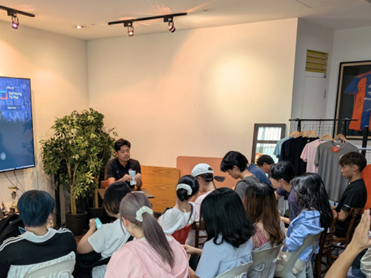 「アルビレックス新潟シンガポールでスポーツマネジメントを学ぶ」（実習地：シンガポール）