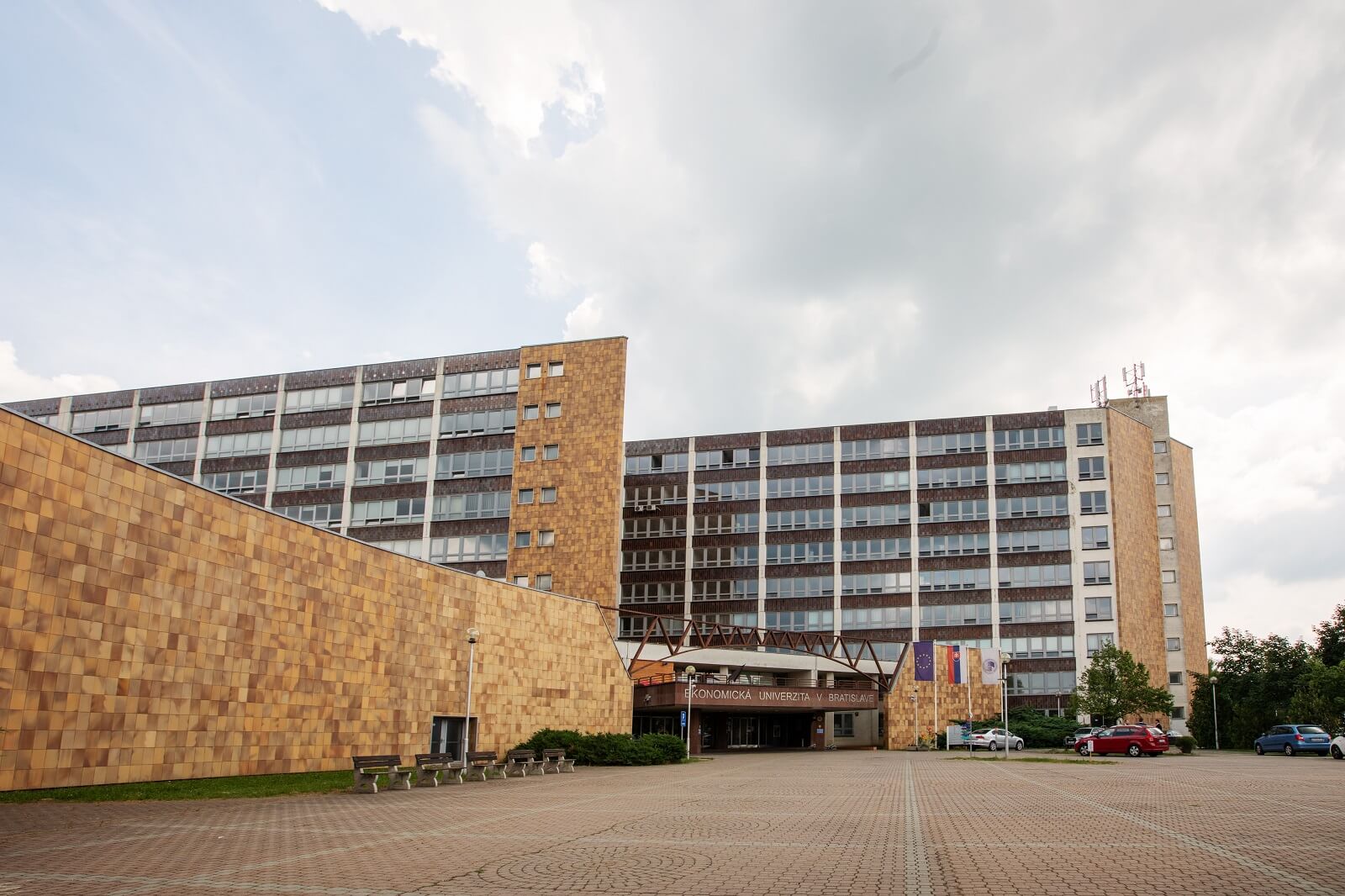 ブラチスラバ経済大学