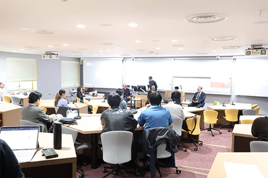 【開学25周年記念】公開型シンポジウム「トランプ 2.0 と経済安全保障」を開催