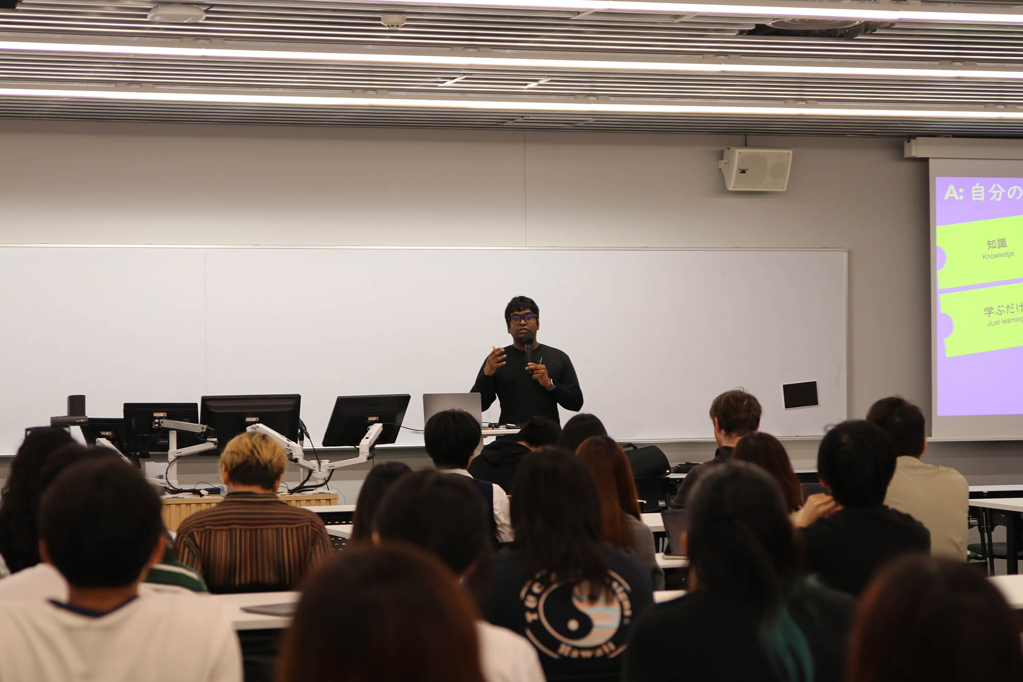 卒業生を招いた講義