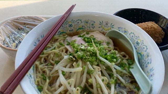 お気に入りのラーメンとサイドメニュー