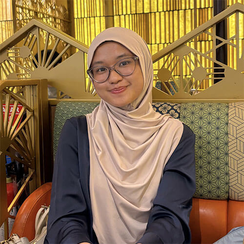 アンギア・プトリ・サルサビラ・アリフィアニ