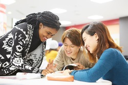 国際学生と協働で行うプレゼンテーション作成