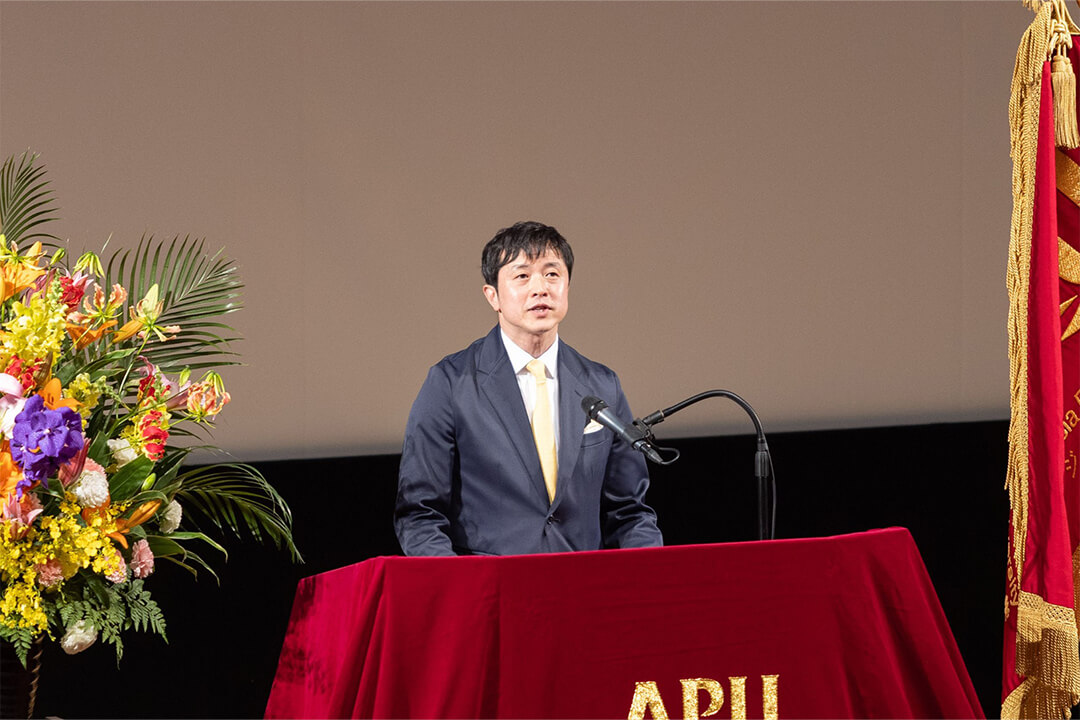 校友会副会長代表 眞次純一様