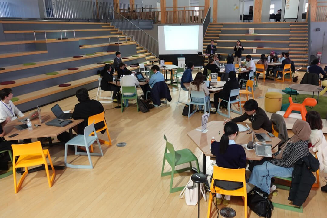 九州工業大学×立命館アジア太平洋大学 合同キャリアガイダンスを開催しました