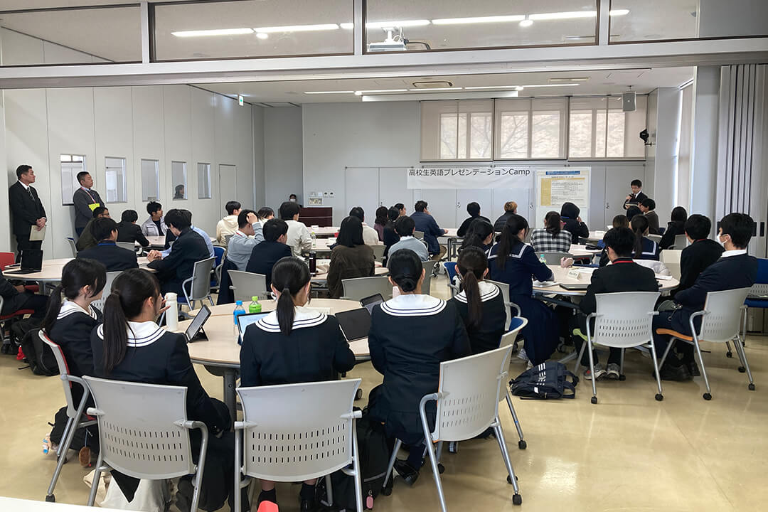 九工大×APU×飯塚市「高校生英語プレゼンテーションCamp」を開催しました