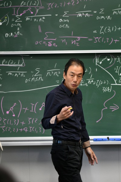 Prof. Masanobu Kaneko  (photo by Hiroaki Kono)
